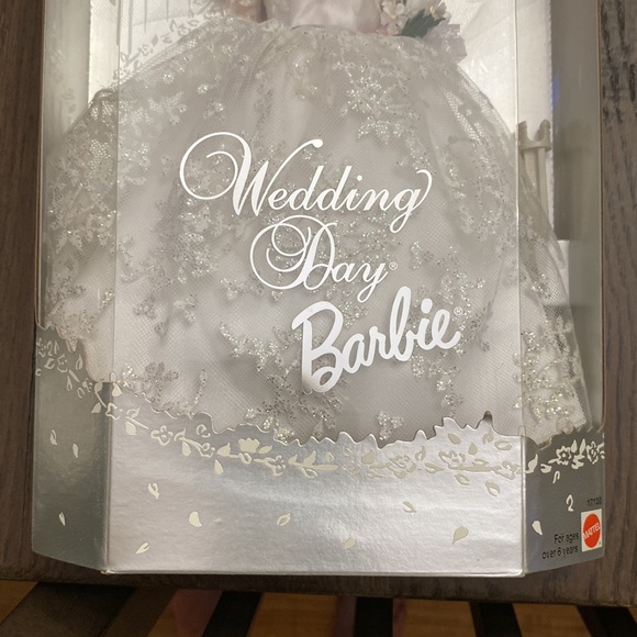 NRFB Wedding Day Barbie ~ Reproduction Of 1961 Doll - Red Head 💍💒 - Picture 4 of 13